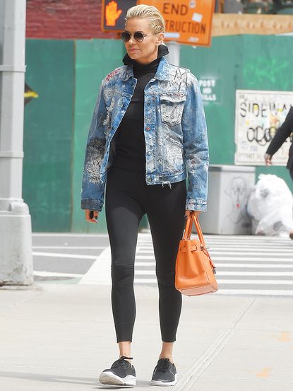 Yolanda Hadid Style: Gigi Hadid's Mum Has Model Style | Who What Wear
