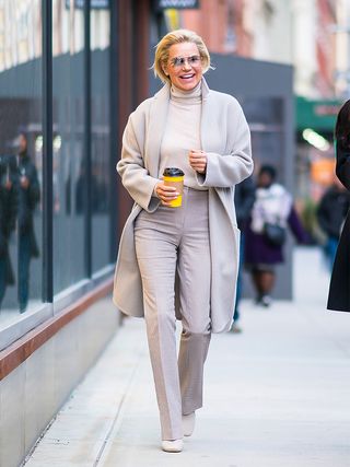 yolanda-hadid-style-265239-1534228478078-image