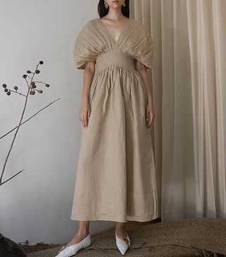 Subtle Simple + Classic Linen Gown