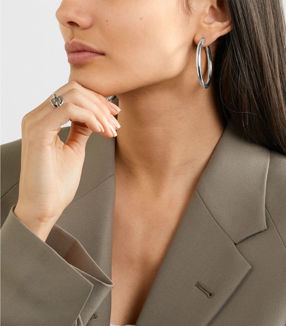 Take a Look at the 3 Latest Jewelry Trends to Know Who What Wear