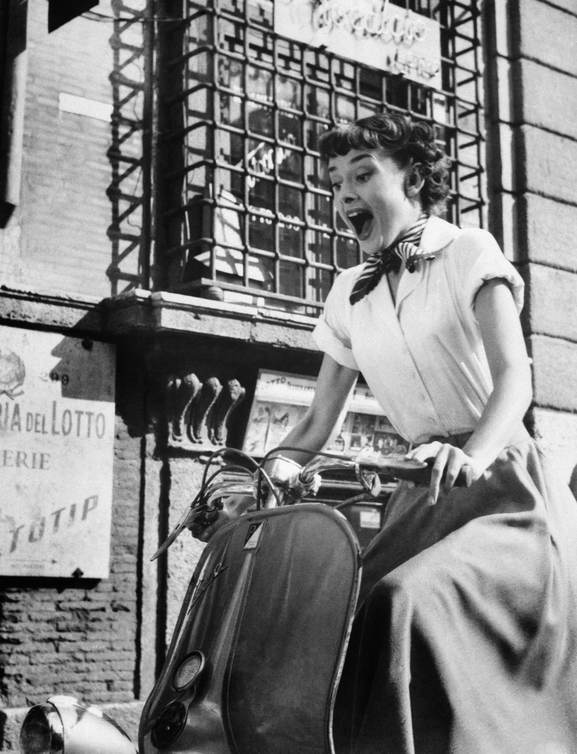 13 Old Hollywood Costumes That Simply Say Glamour Who What Wear