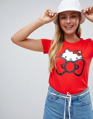 Converse x Hello Kitty + Red T-Shirt