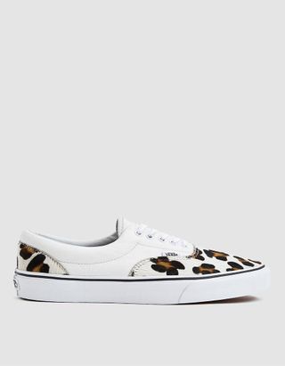 Vans + Era Sneaker in Leopard/True White
