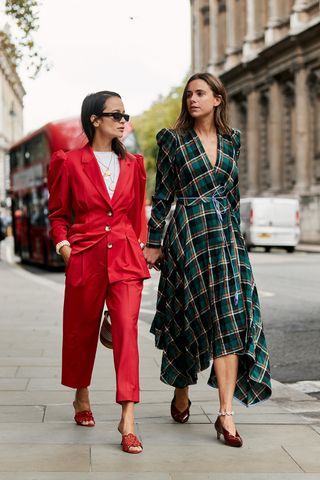 london-fashion-week-street-style-spring-2019-267823-1537204006393-image