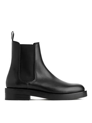 Arket + Leather Chelsea Boots