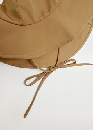 Mango + Bucket Hat With Straps