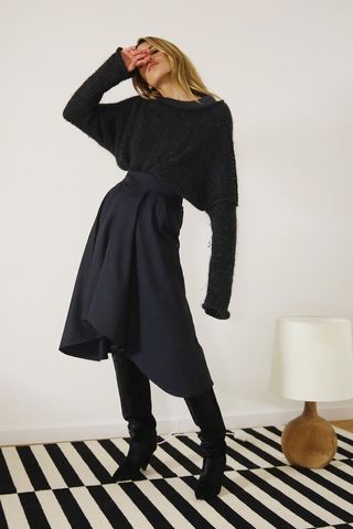 slouchy-sweater-and-skirt-outfits-268111-1537552841881-image