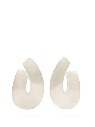 Fay Andrada + Liike Curved Silver Earrings