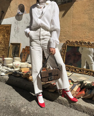 all-white-fall-outfits-268145-1537386800742-main