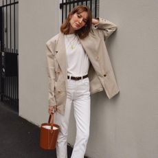 all-white-fall-outfits-268145-1537460804619-square