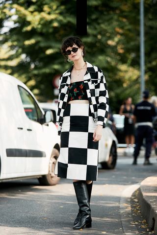 milan-fashion-week-street-style-spring-2019-268190-1537568836387-image