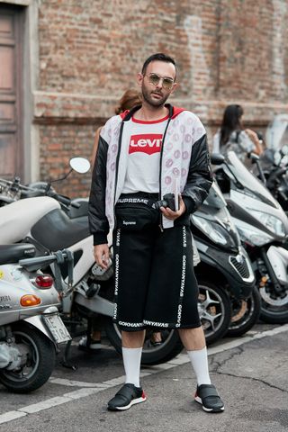 mens-street-style-spring-2019-fashion-week-268350-1537569766744-image