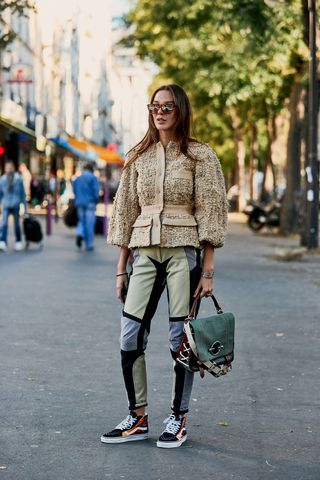 paris-fashion-week-street-style-spring-2019-268482-1537918249410-image