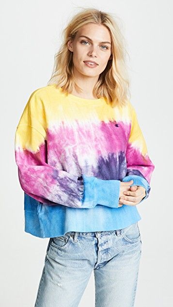 15 Tie-Dye-Shirt Outfits You Will Actually Like | Who What Wear