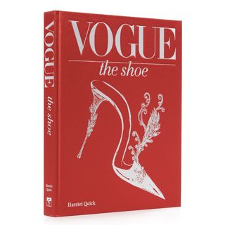 Vogue The Shoe Book + By Harriet Quick