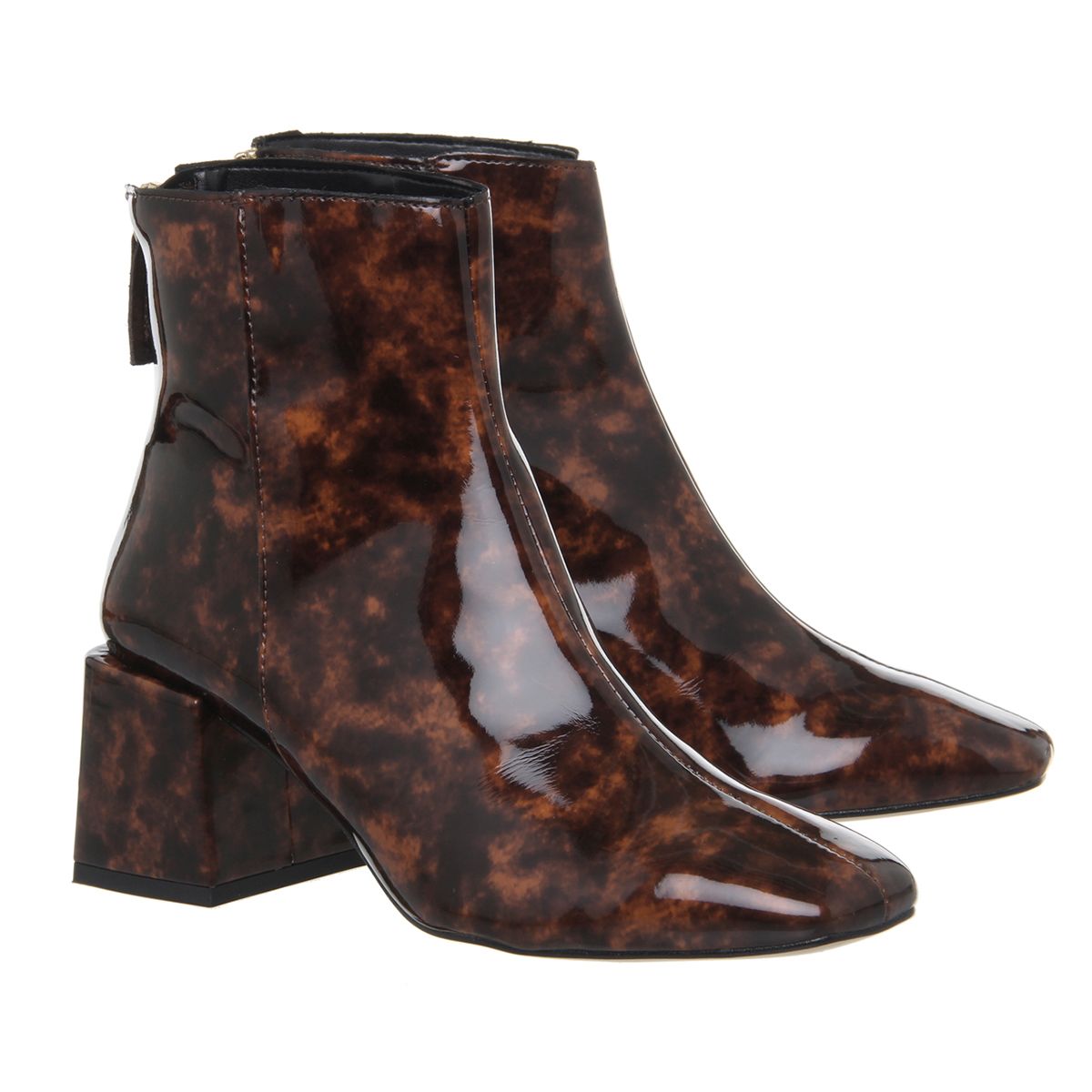An Edit of the Best Brown Boots for Autumn/Winter 2018 | Who What Wear