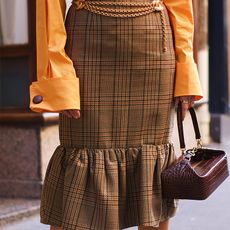 fashion-week-street-style-accessory-trends-2018-269118-1538494843690-square