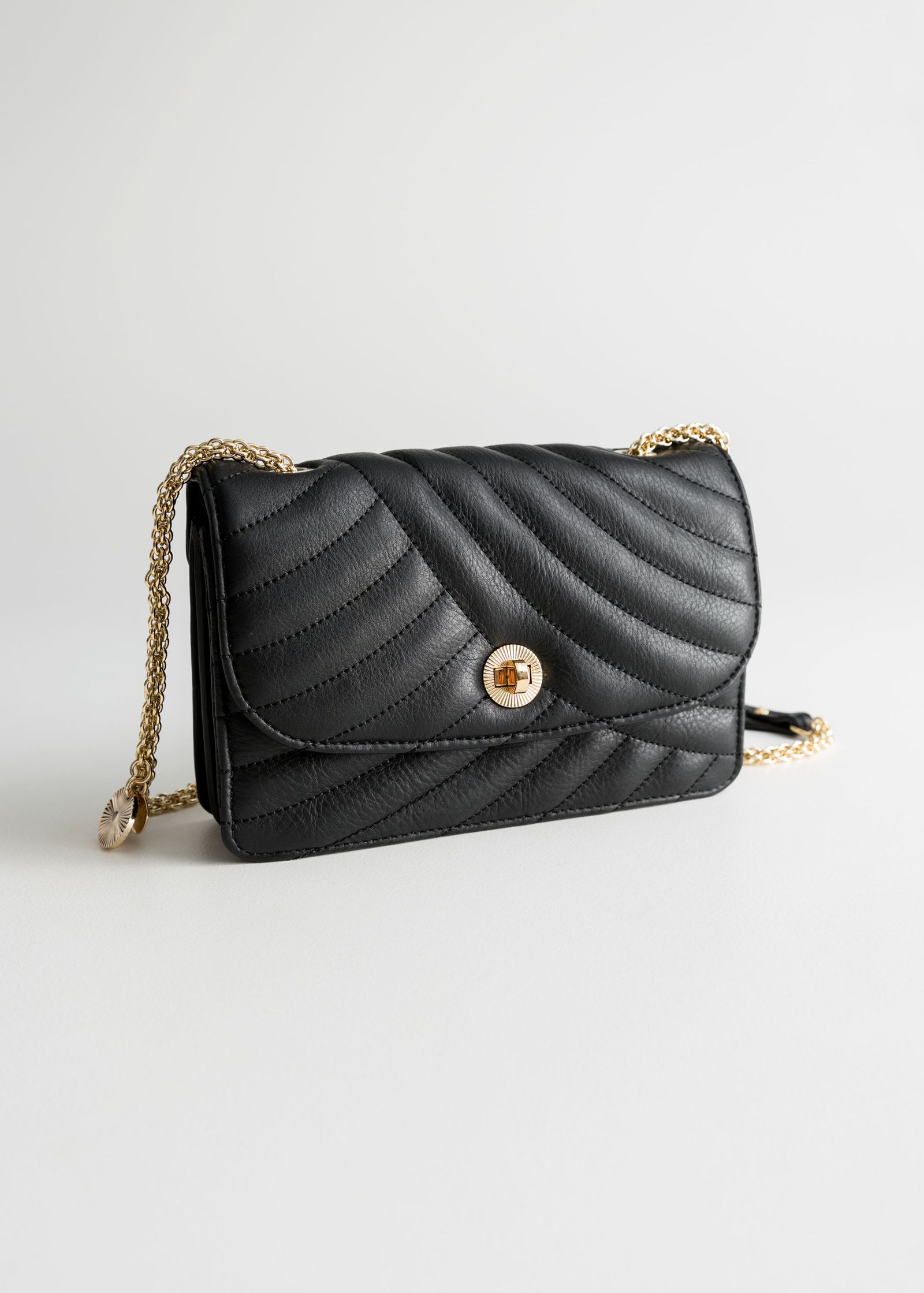 These Affordable Quilted Handbags Always Look Expensive | Who What Wear
