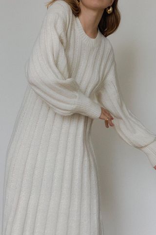 best-winter-dresses-269562-1634658654060-image