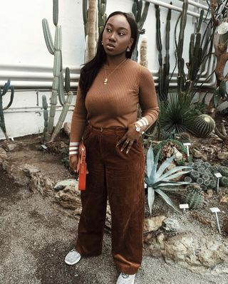 all-brown-outfits-269731-1539116155633-image
