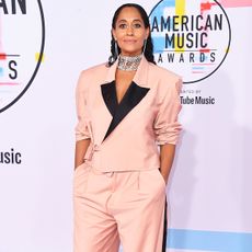 tracee-ellis-ross-amas-outfits-2018-269777-1539128915876-square