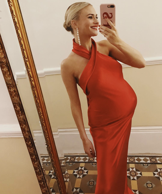 maternity-christmas-outfits-269967-1539298896290-image
