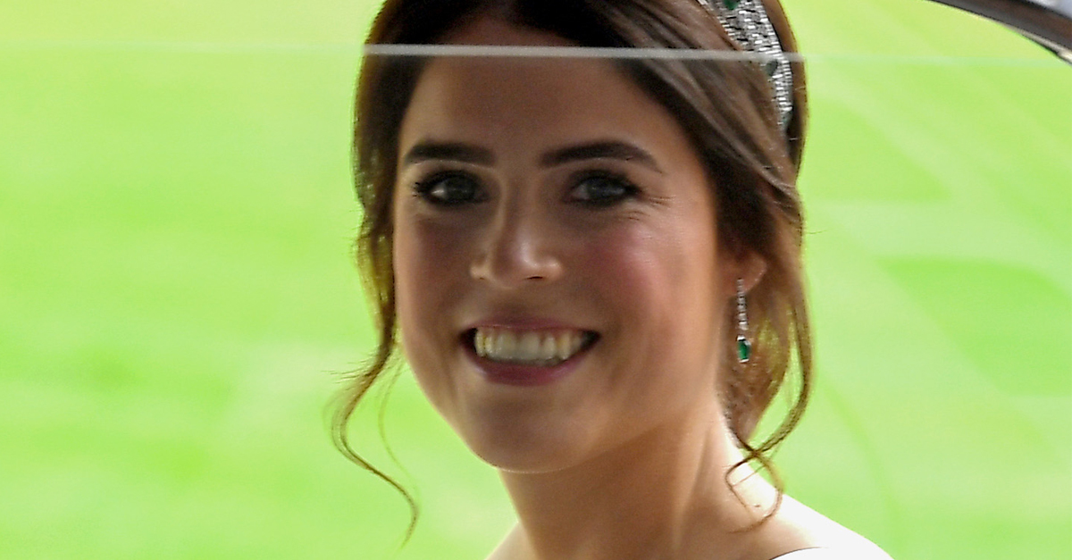 Princess Eugenie's Wedding Dress: See All the Details | Who What Wear