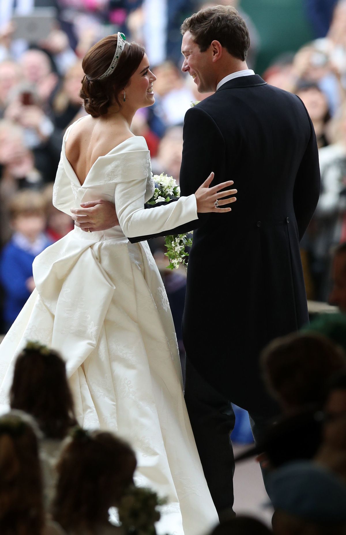 Princess Eugenie's Wedding Dress: See All the Details | Who What Wear