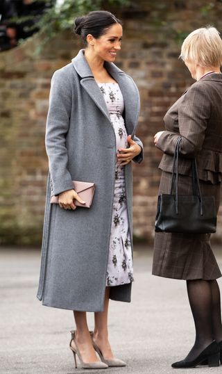 meghan-markle-maternity-outfits-270314-1545141615419-image