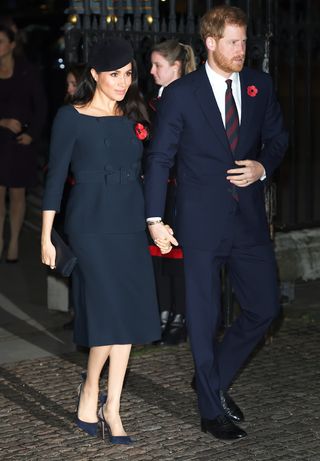 meghan-markle-maternity-outfits-270314-1545141619436-image