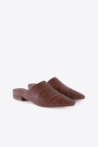 Oak + Fort + Embossed Pointed Mules