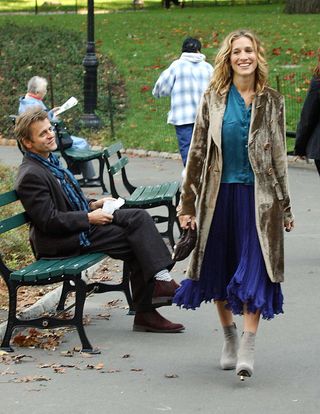 carrie-bradshaw-winter-outfits-270900-1540467119906-image