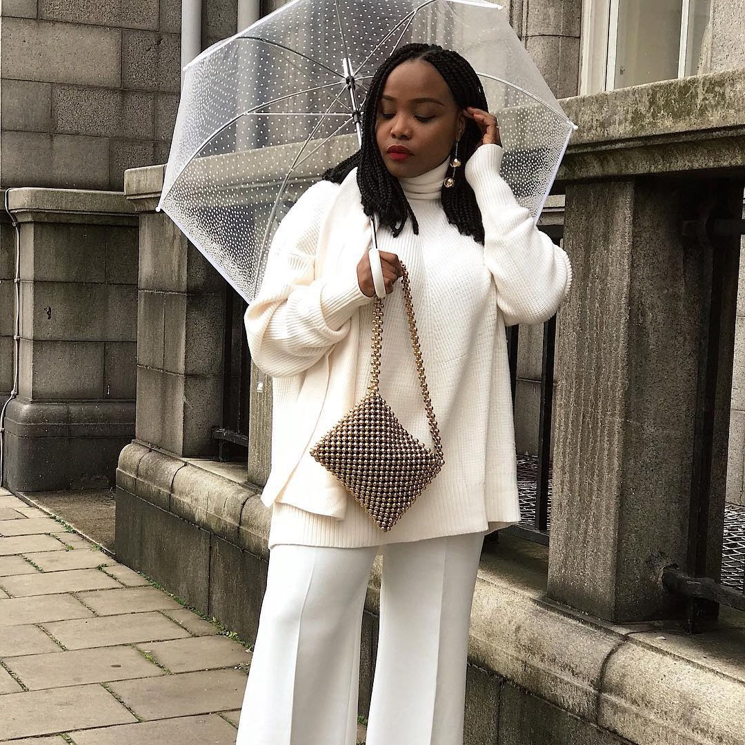 15 All-White Winter Outfits That Are Anything But Boring  White pants  winter, White pants outfit, Winter white outfit