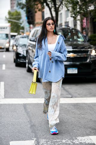 how-to-wear-neon-trend-271253-1541023944608-image