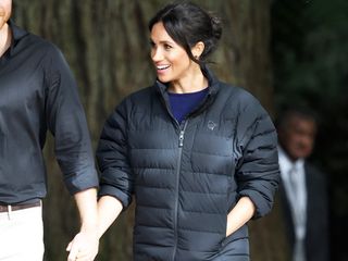 meghan-markle-black-skinny-jeans-271447-1541011011941-main