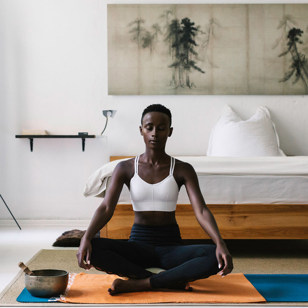 Meditation and Restorative Poses for Love and Gratitude – Follow your arrow