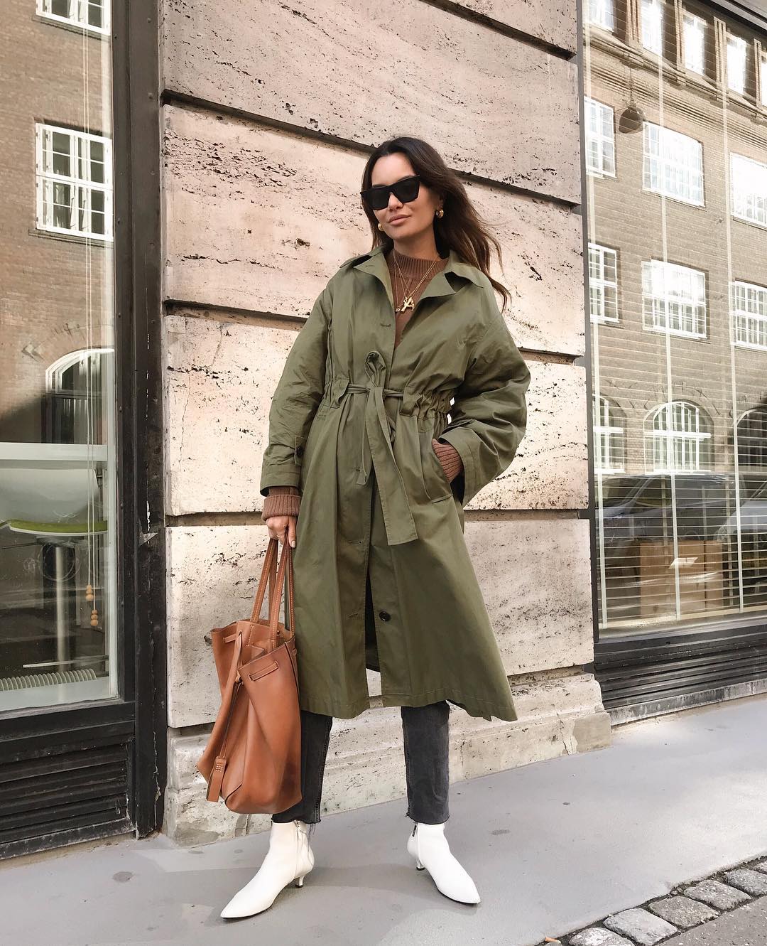 holiday-travel-outfits-271970-1541575055069-main