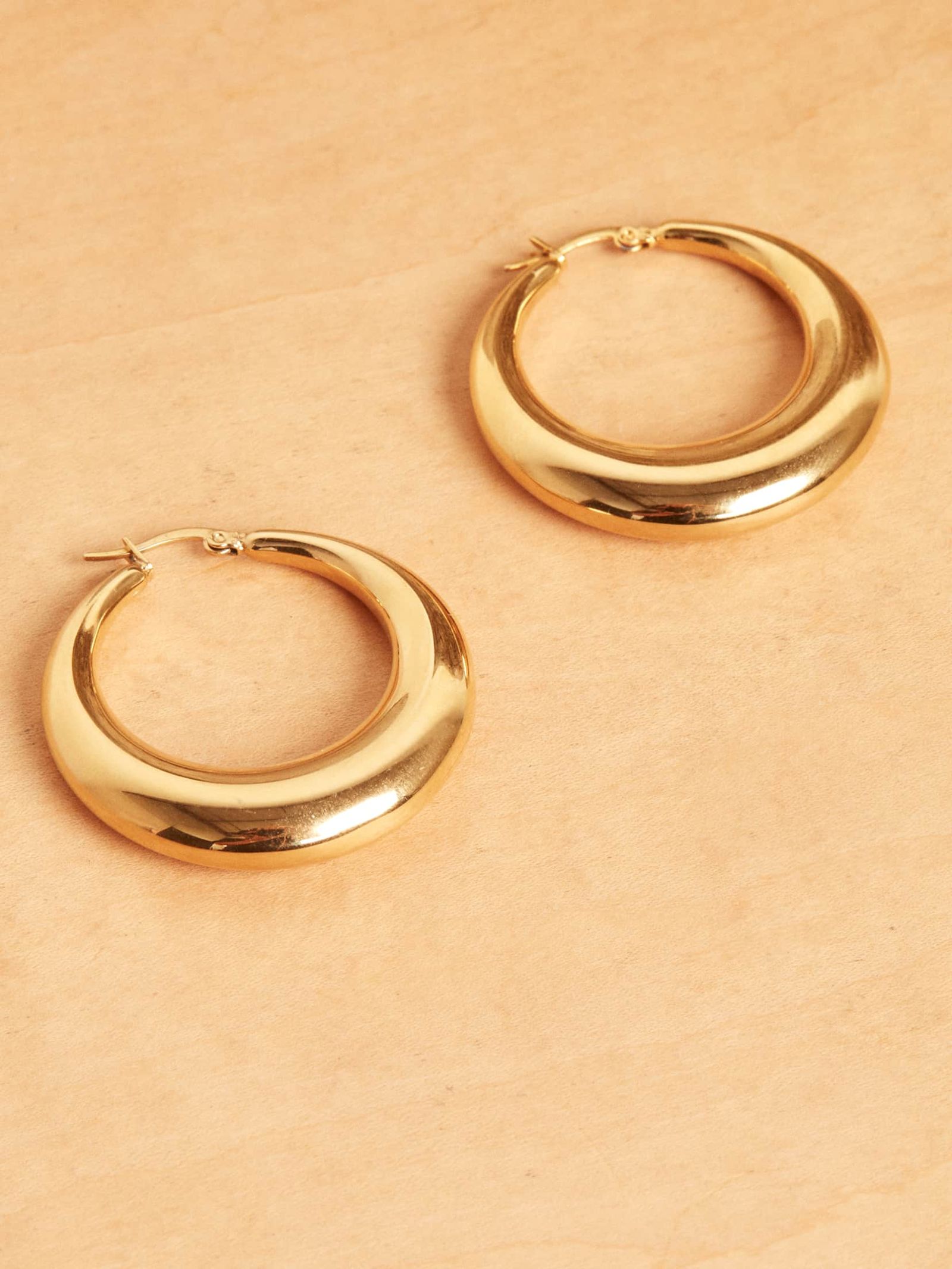 The 6 Jewelry Pieces That Define FrenchGirl Style Who What Wear