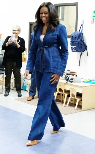 michelle-obama-book-tour-outfits-272543-1542406224915-image