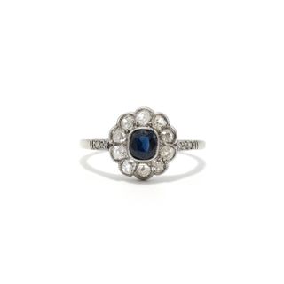 Vintage + Évry Sapphire Ring