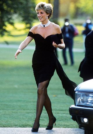 princess-diana-party-outfits-272858-1542364277594-image