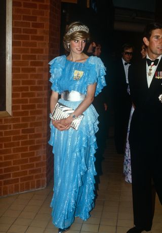 princess-diana-party-outfits-272858-1542364280958-image