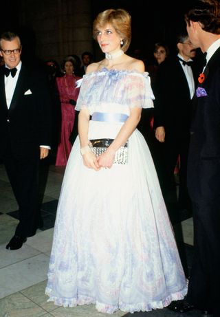 princess-diana-party-outfits-272858-1542364327026-image