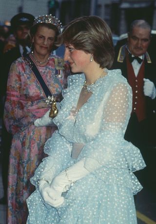 princess-diana-party-outfits-272858-1607107372653-image