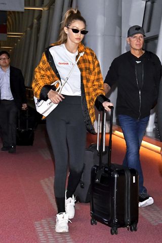 worst-celebrity-airport-shoes-272912-1542652578363-image