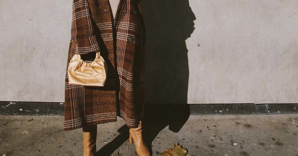 17 Gold Clutches to Wear With All Your Party Outfits | Who What Wear