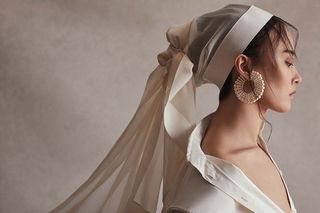 wedding-jewelry-trends-2019-273435-1543187147753-main