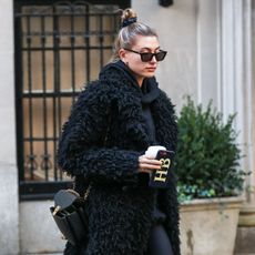 winter-celebrity-outfits-273641-1543360293003-square