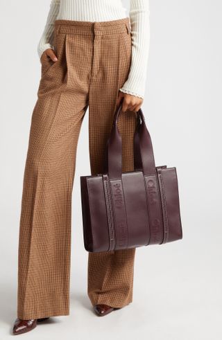 Chloé + Medium Woody Leather Tote