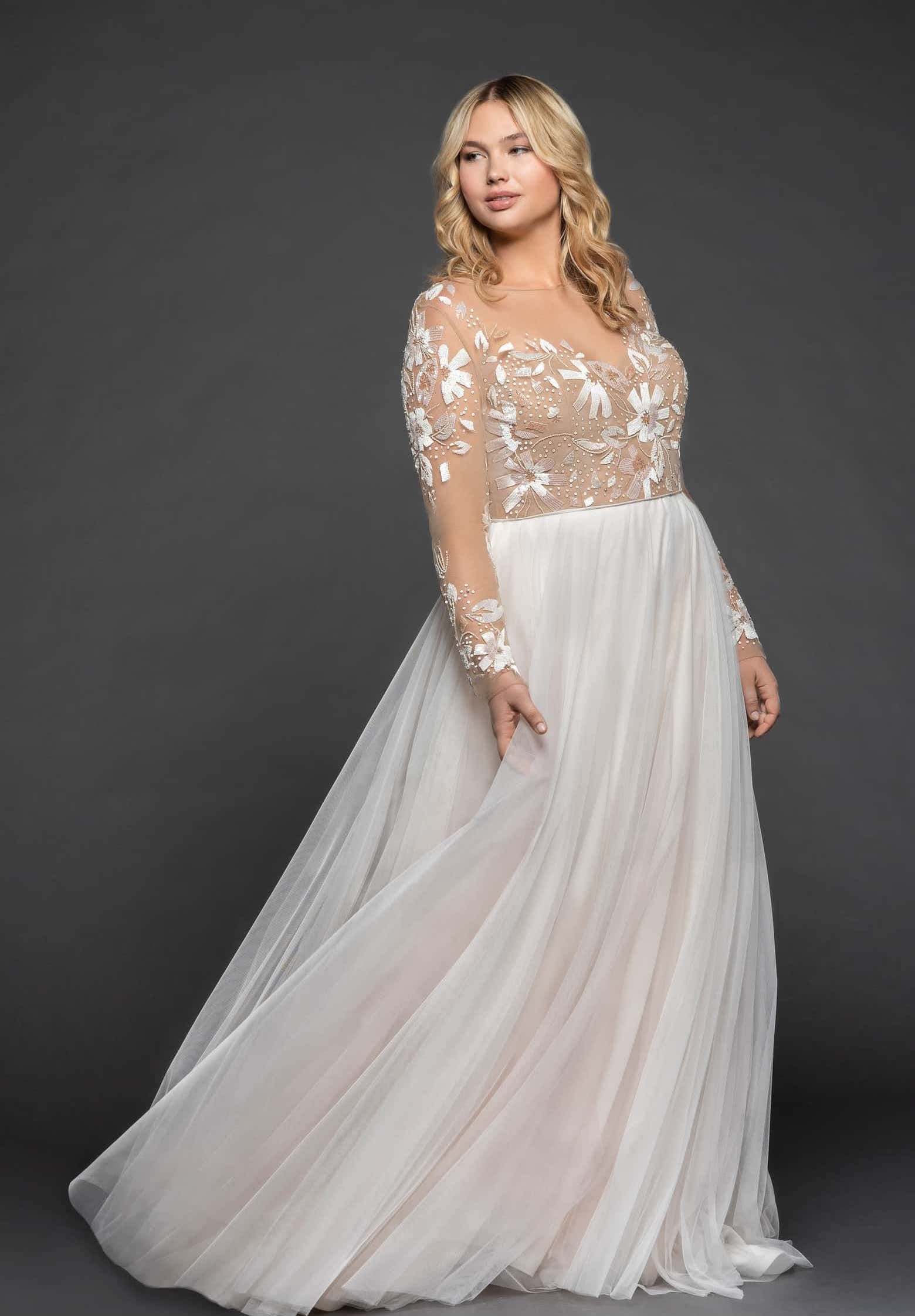 15 Long-Sleeve Winter Wedding Dresses Brides to Wear | Who What Wear